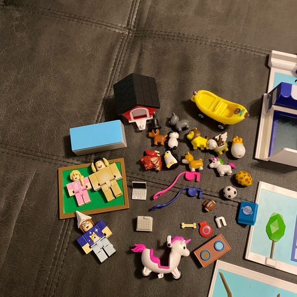 Adopt me Roblox Pet shop - Picture 6 of 6